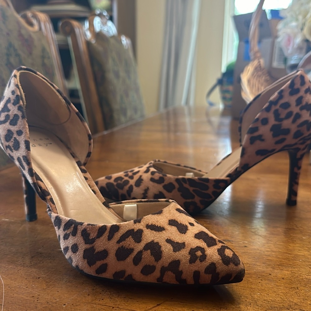 Used cheetah heels